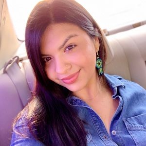 Meet your Posher, Jasmin